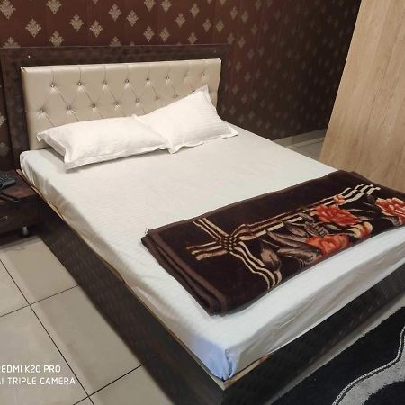 Hotel 7 Deep Ludhiana Ngoại thất bức ảnh