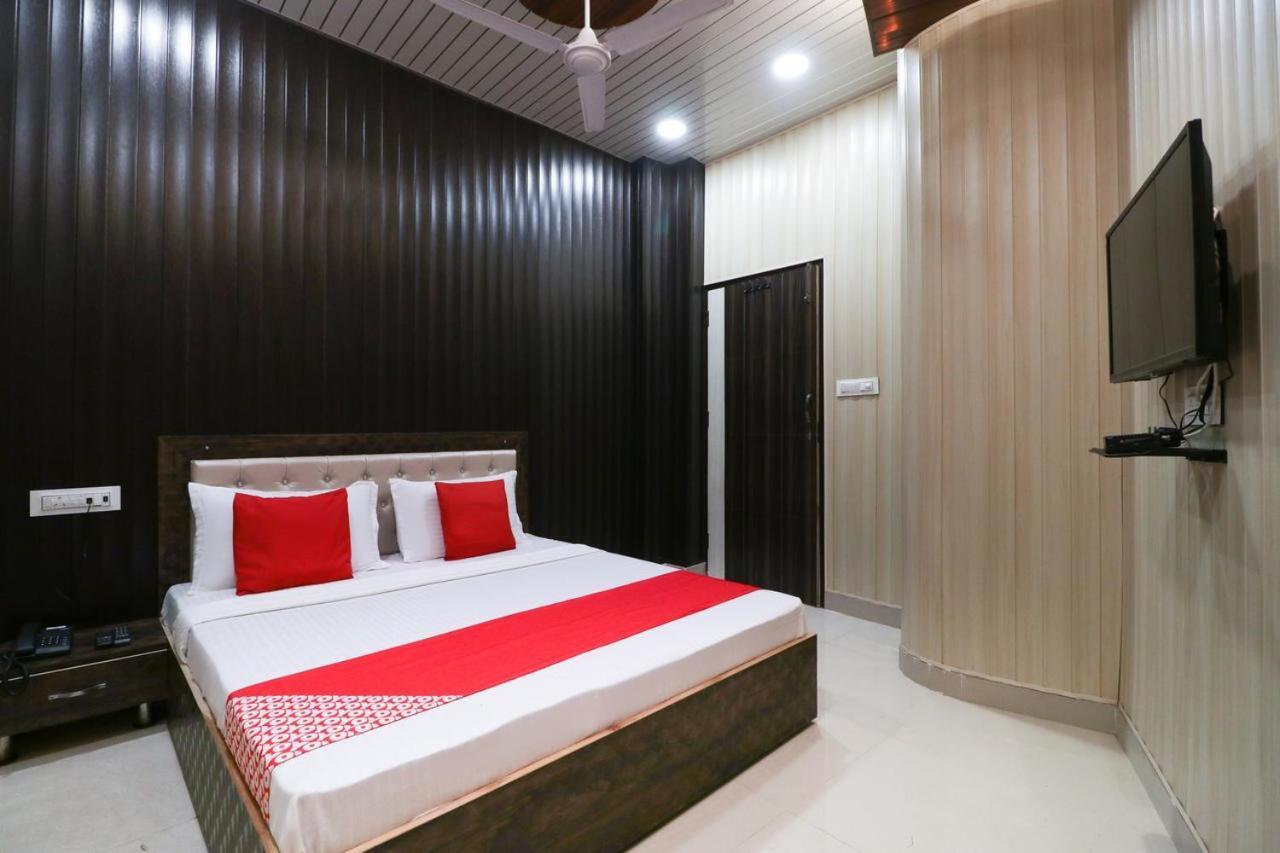 Hotel 7 Deep Ludhiana Ngoại thất bức ảnh