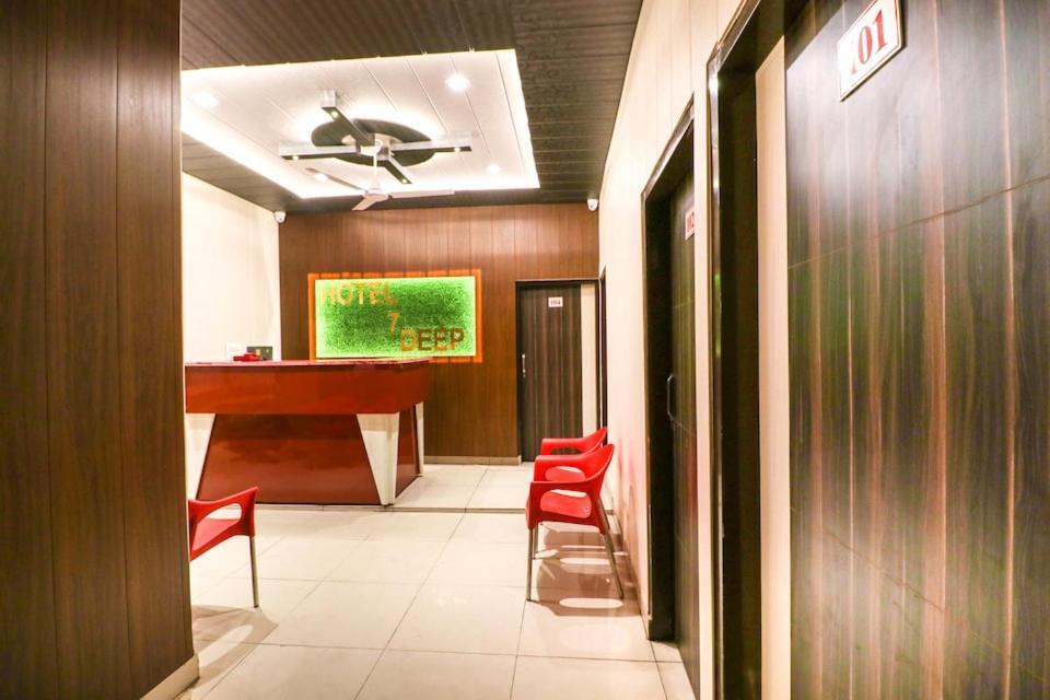 Hotel 7 Deep Ludhiana Ngoại thất bức ảnh